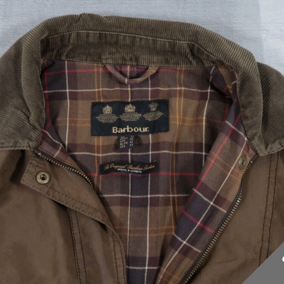 Barbour “Vintage Beadnell” Waxed Cotton Jacket - Picture 8 of 13